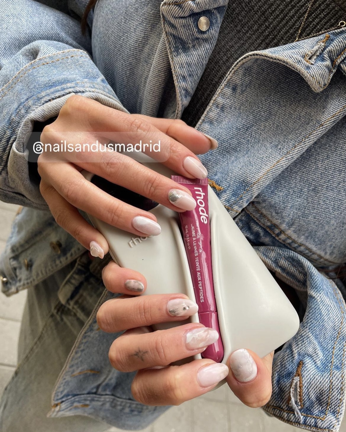 Trabajo de uñas 21